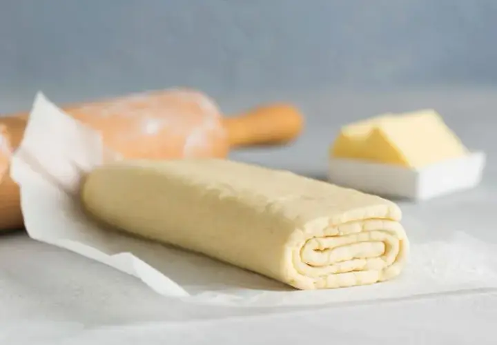 Najlepszy przepis na domowe ciasto francuskie bezglutenowe krok po kroku