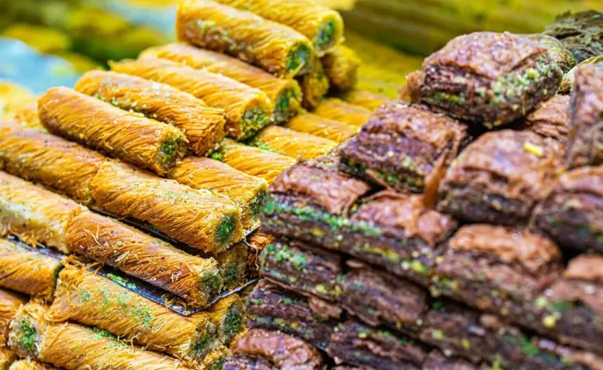 Tureckie słodkości - Przewodnik po smakach i przepisach