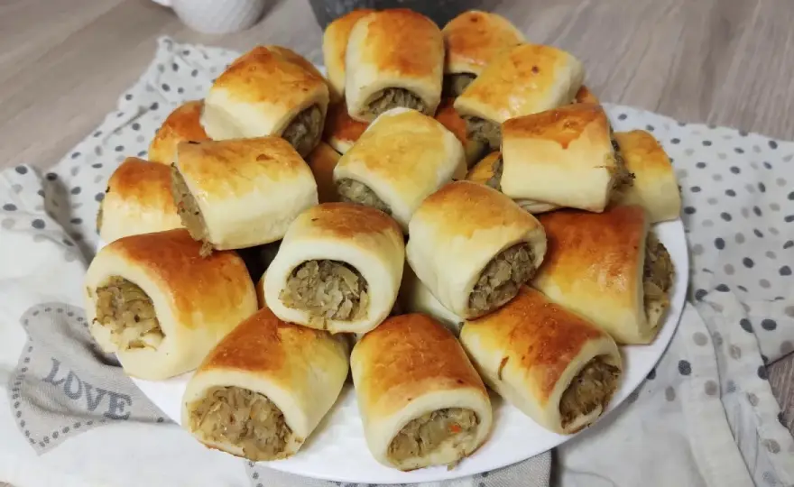 Przepis na ciasto na paszteciki: Sekrety idealnego wypieku