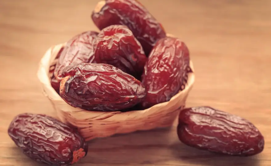 Daktyle kcal - Ile jeść, by nie przytyć? Praktyczny poradnik