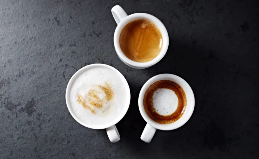 Kawa macchiato - Jak zrobić idealne espresso z pianką?