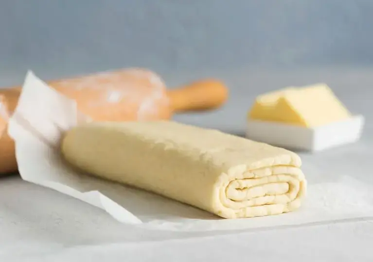 Najlepszy przepis na domowe ciasto francuskie bezglutenowe krok po kroku